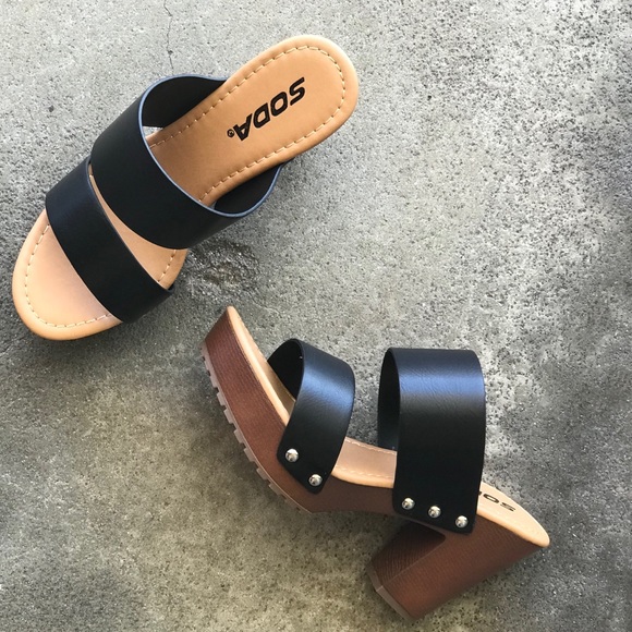 10 Soda Academy Black Slip On Platform Sandal Heel - Picture 6 of 8